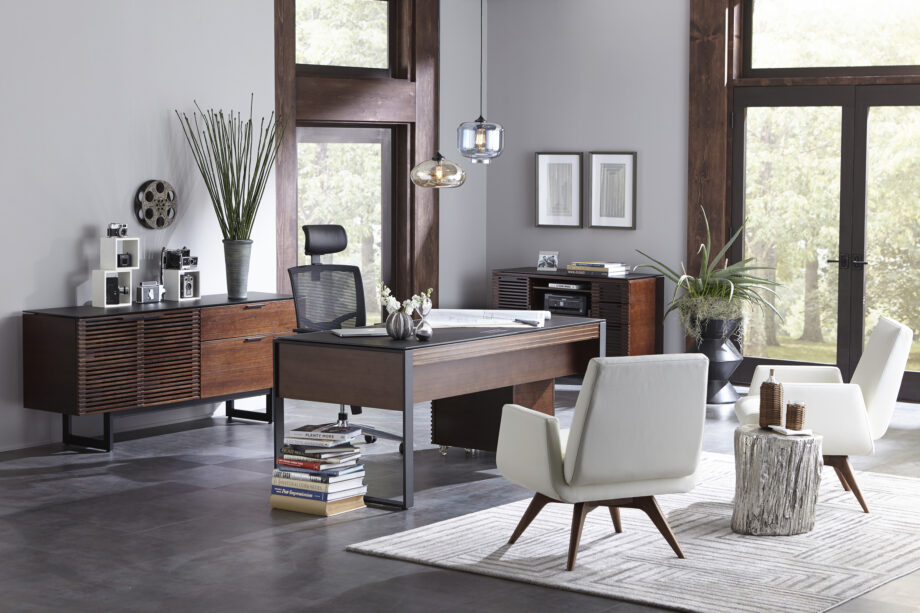 Corridor 6521 Executive Desk - Image 2
