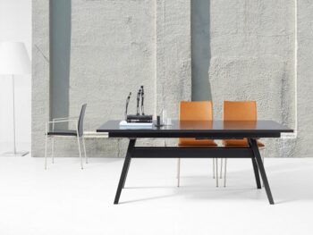 SM10 Dining Table